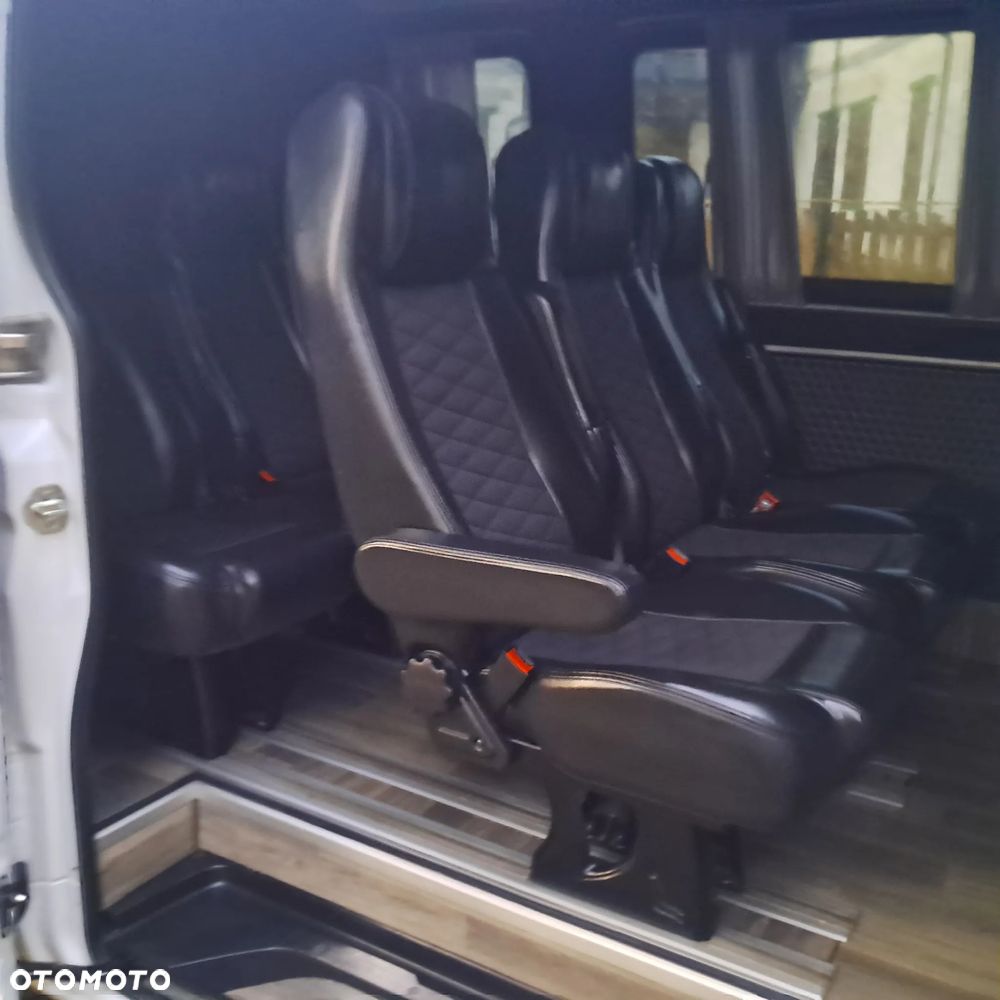 Mercedes-Benz Sprinter - 19