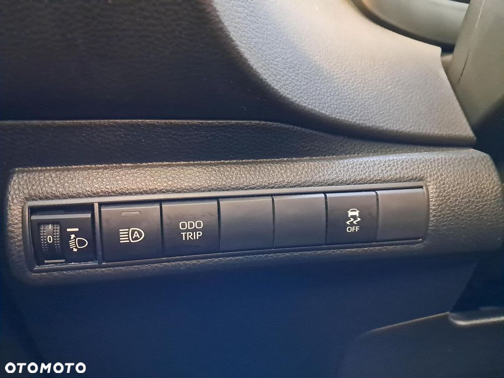 Toyota Corolla 1.8 Hybrid Comfort - 22