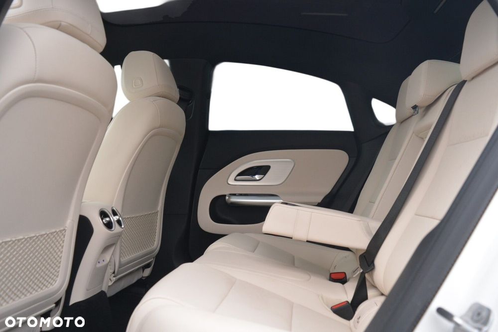 Mercedes-Benz CLA 250+ 85kWh - 10