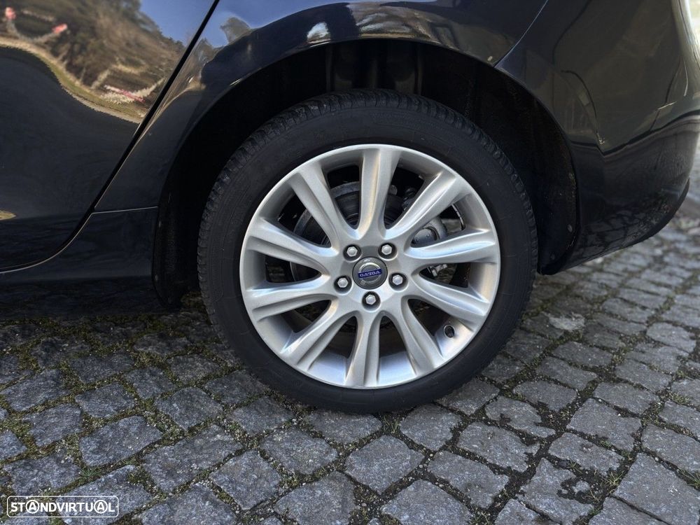Volvo V40 1.6 D2 Momentum - 19
