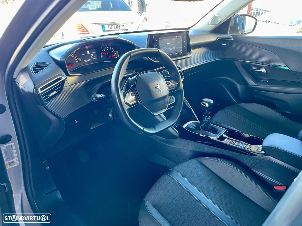 Peugeot 2008 1.2 PureTech Allure - 8