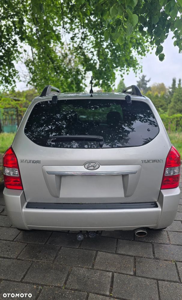 Hyundai Tucson 2.0 Comfort 2WD - 2