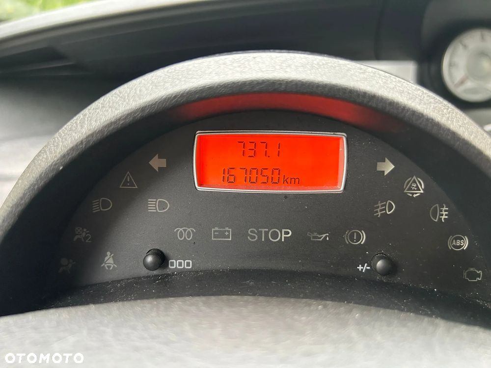 Citroën C8 HDi 165 Exclusive - 6