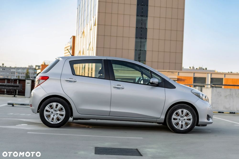 Toyota Yaris 1.0 Luna - 5