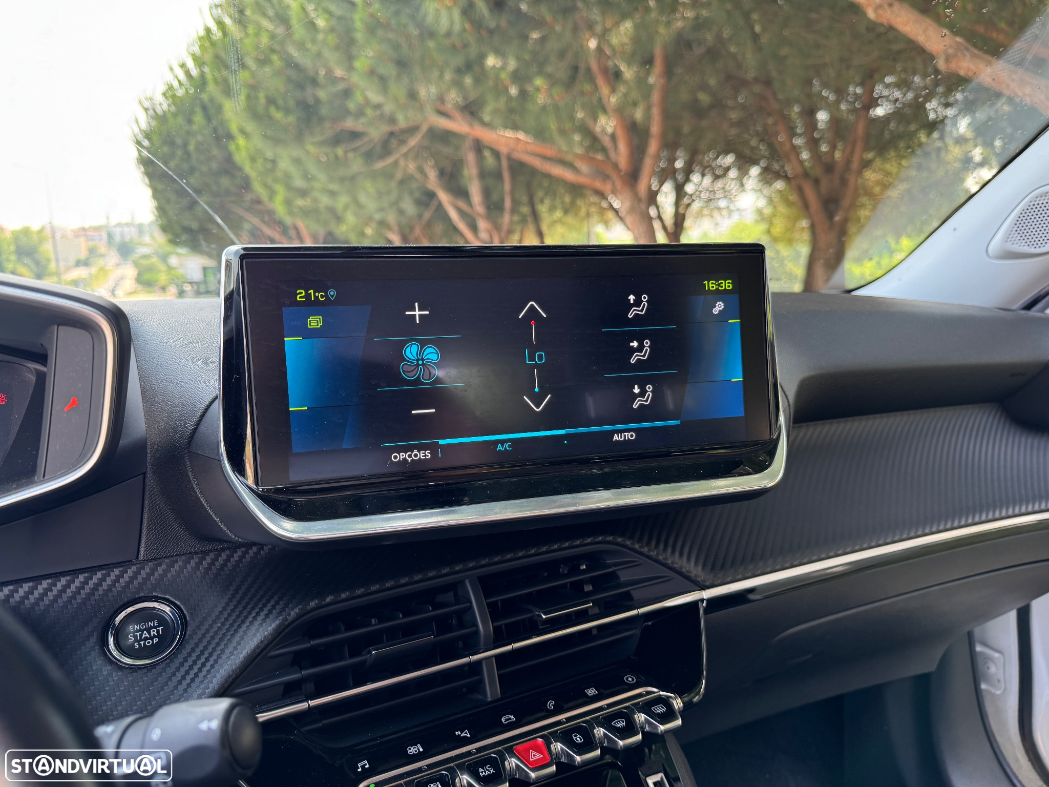 Peugeot e-2008 50 kWh Active Pack - 30