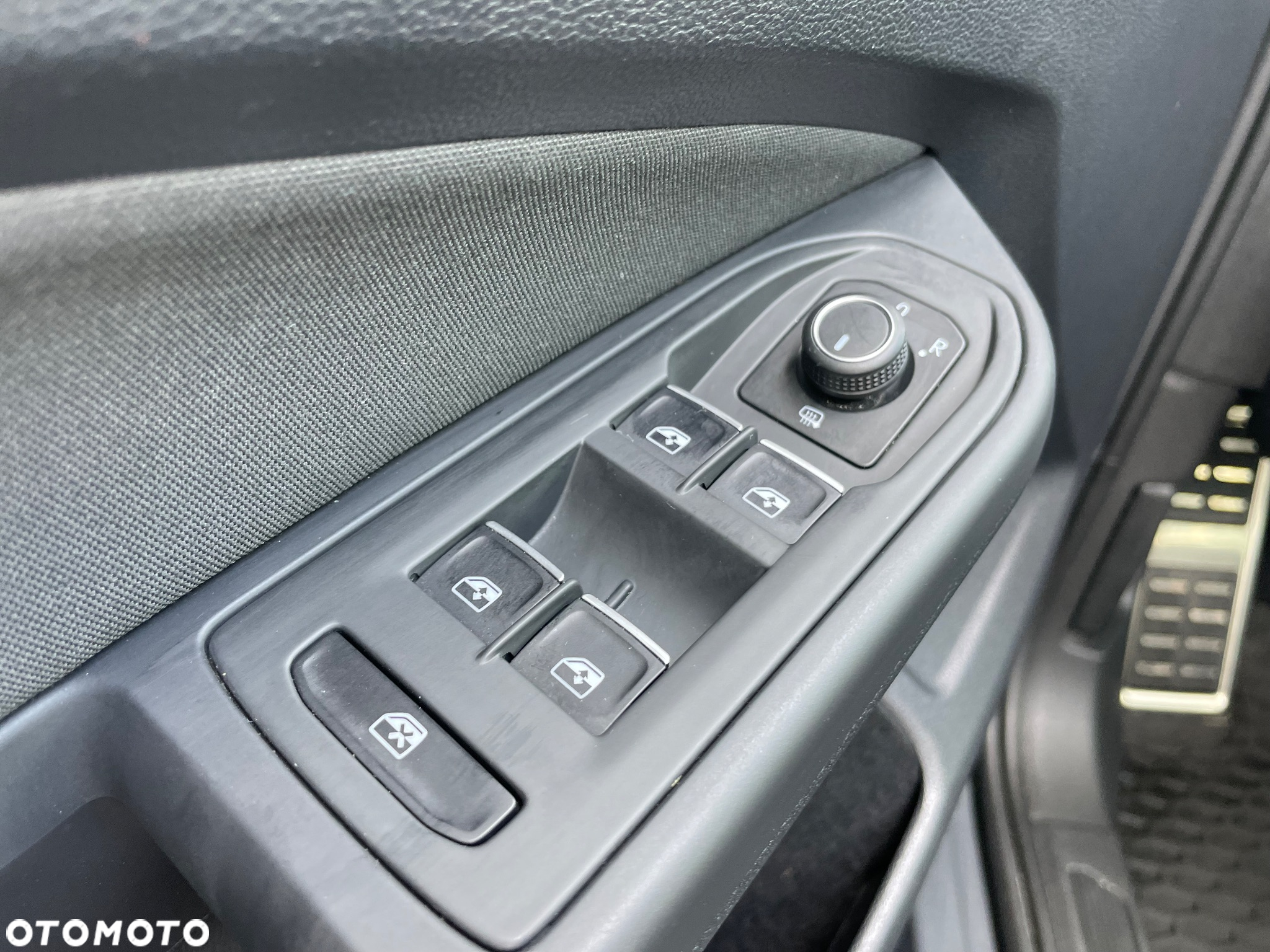Volkswagen Golf VIII 1.5 TSI EVO Life - 30