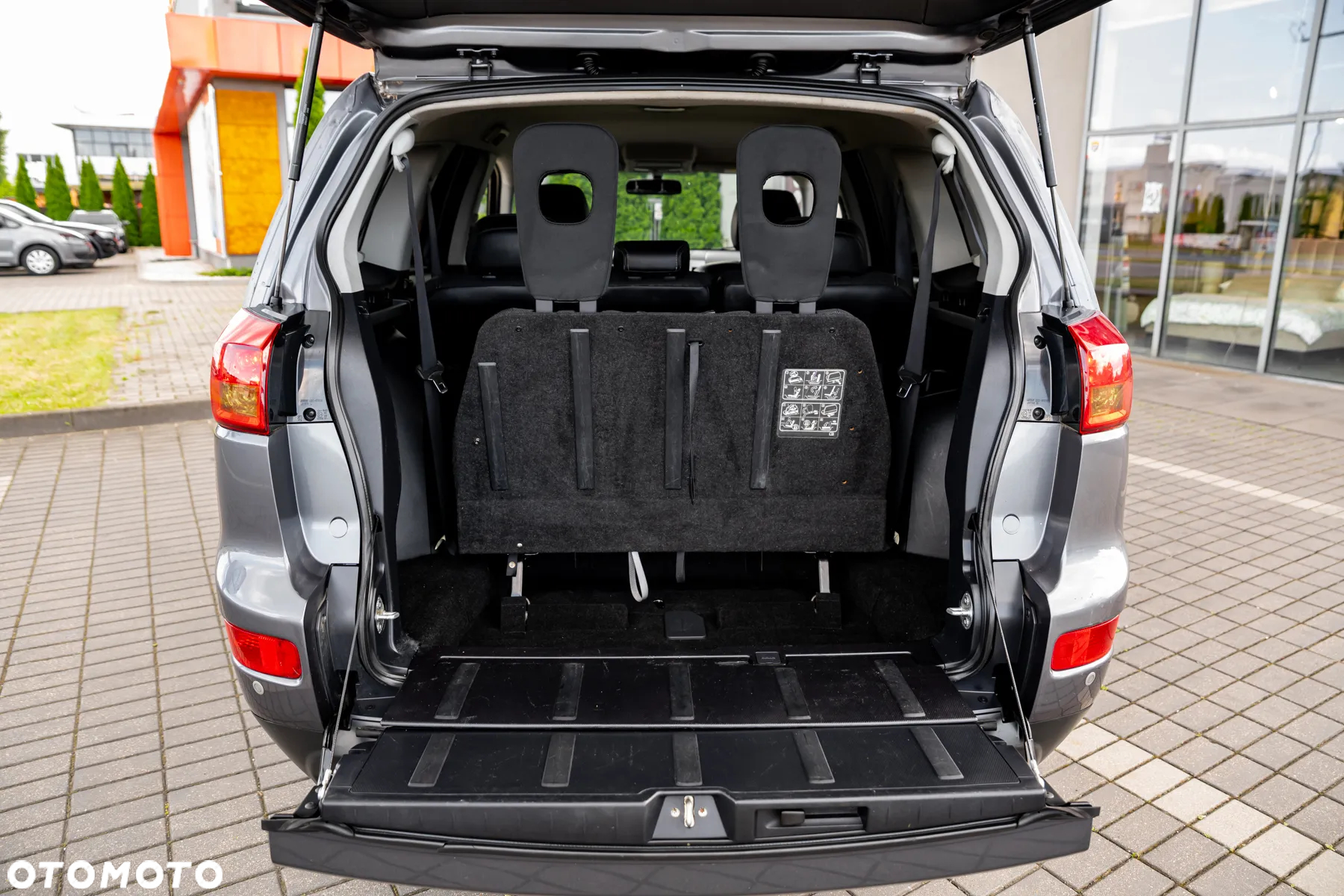 Peugeot 4007 7-Sitzer Sport - 36