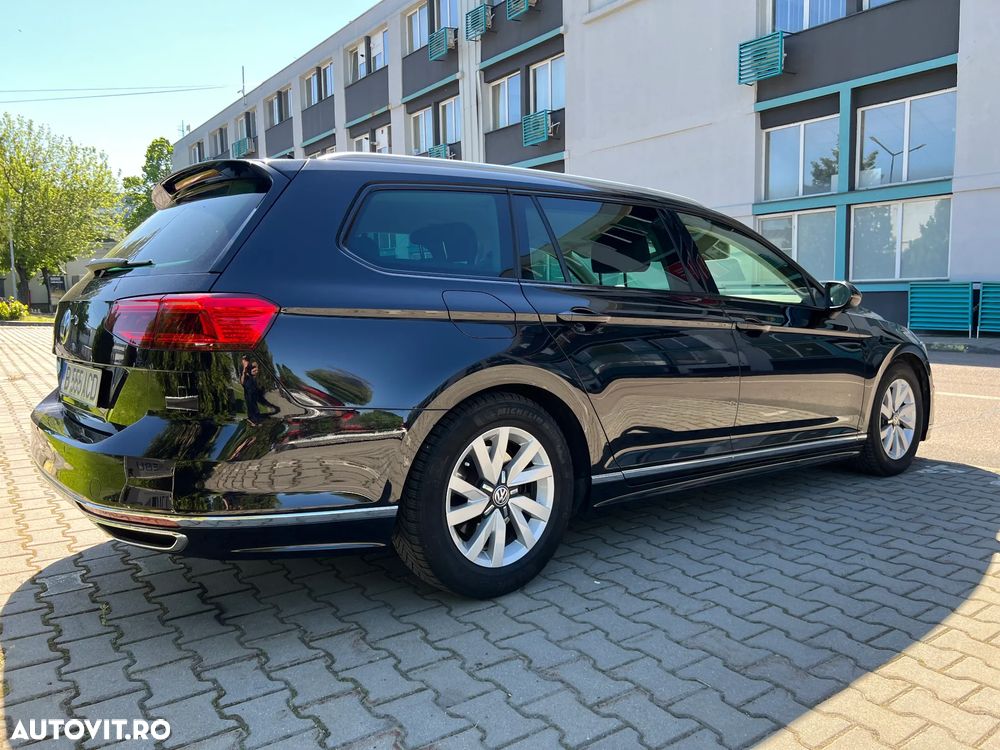 Volkswagen Passat 2.0 TDI Highline - 9