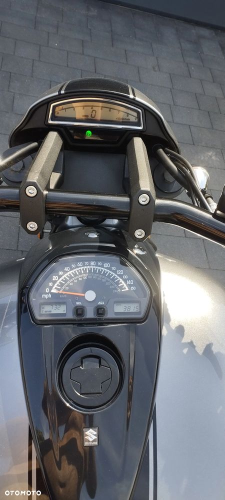 Suzuki Boulevard - 8