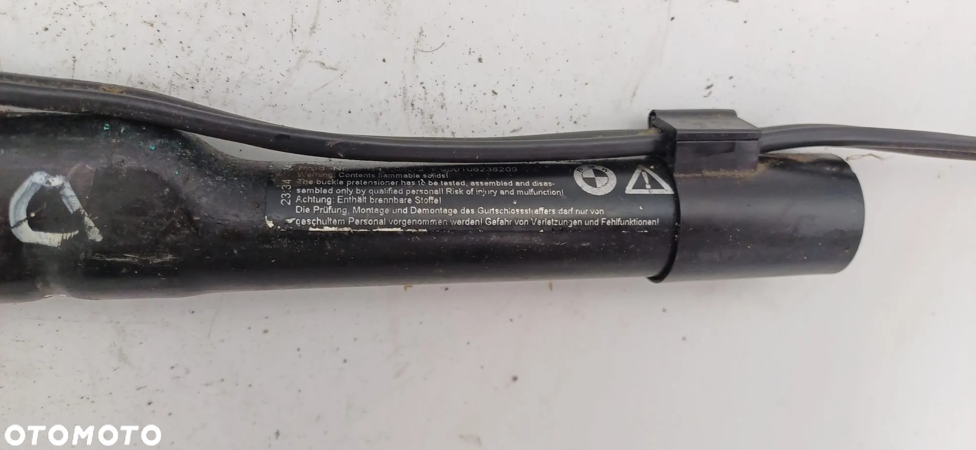 BMW E87 E90 E91 Napinacz Pasa Lewy Prawy Wpinka 33040941 - 7