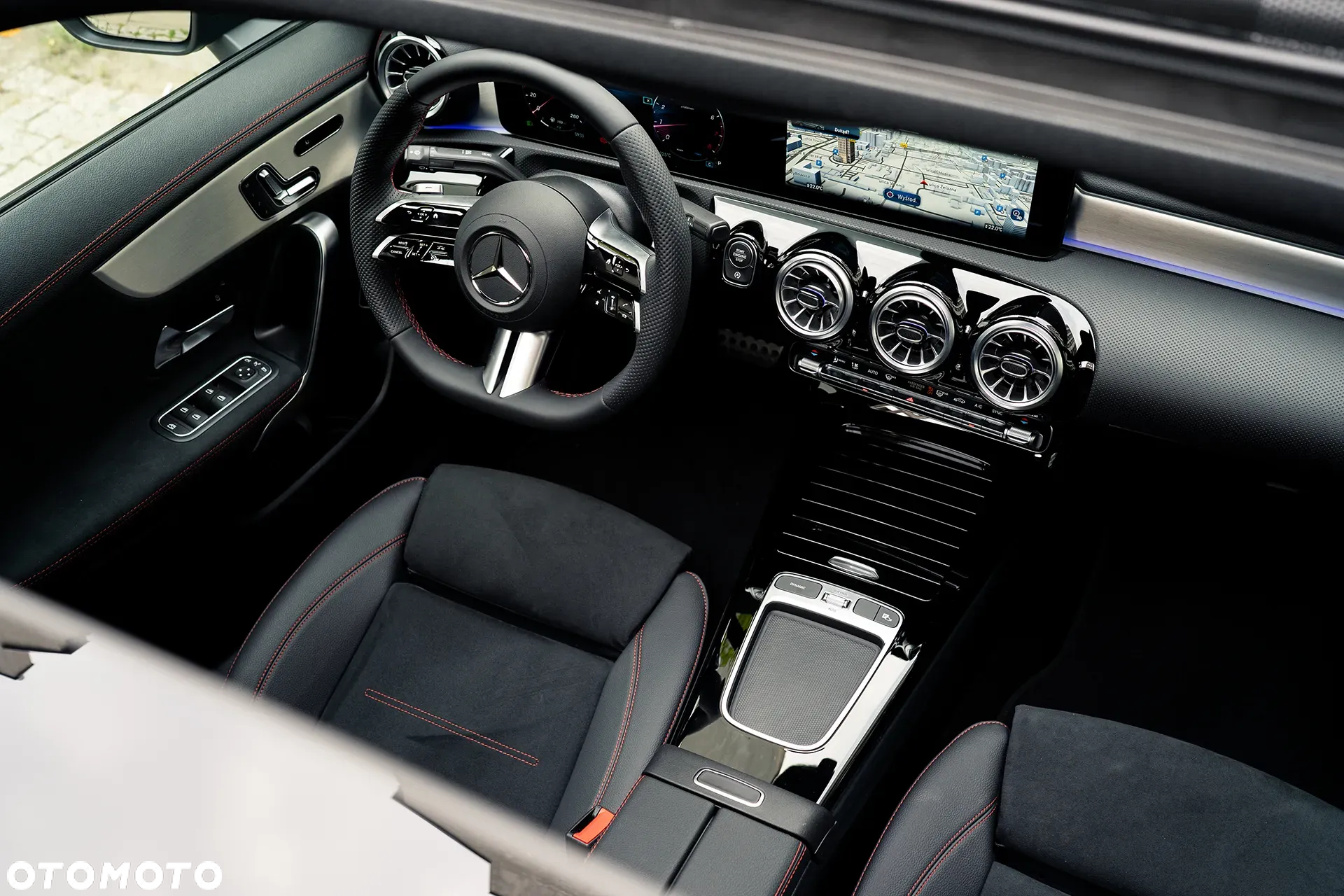 Mercedes-Benz CLA 220 mHEV 4-Matic AMG Line 8G-DCT - 14