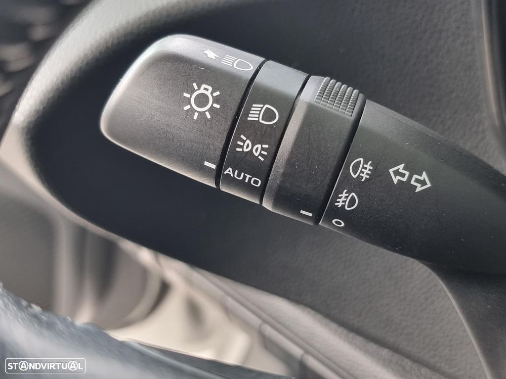 Toyota Corolla 1.8 Hybrid Comfort+P.Sport - 17
