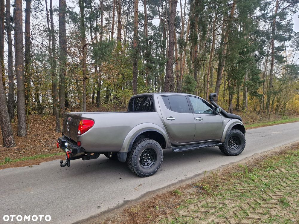 Mitsubishi L200 2.5 DID DC Intense (6air) Safety HP - 10