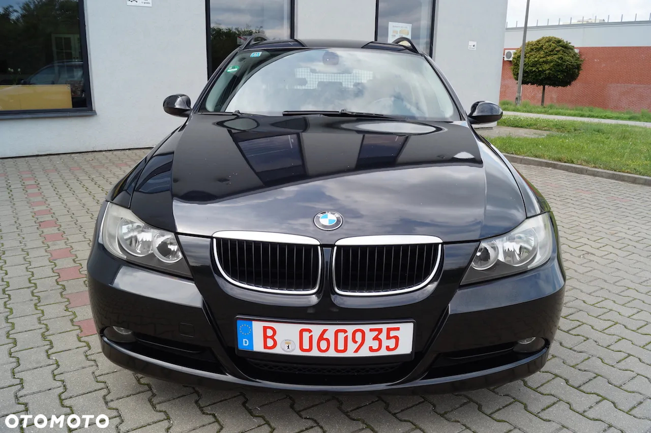 BMW Seria 3 318i Touring Edition Exclusive - 3