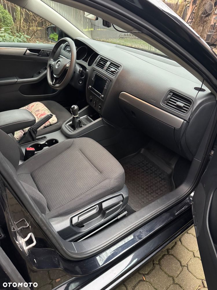 Volkswagen Jetta - 6