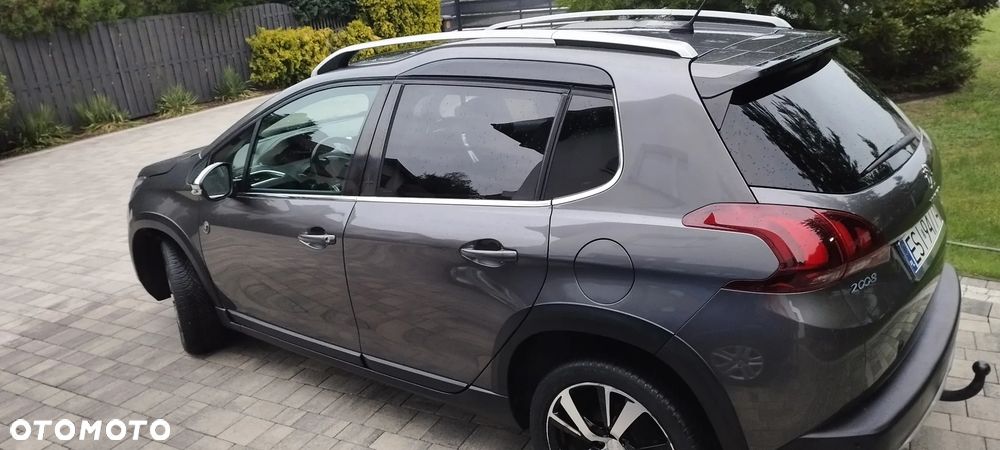 Peugeot 2008 - 8