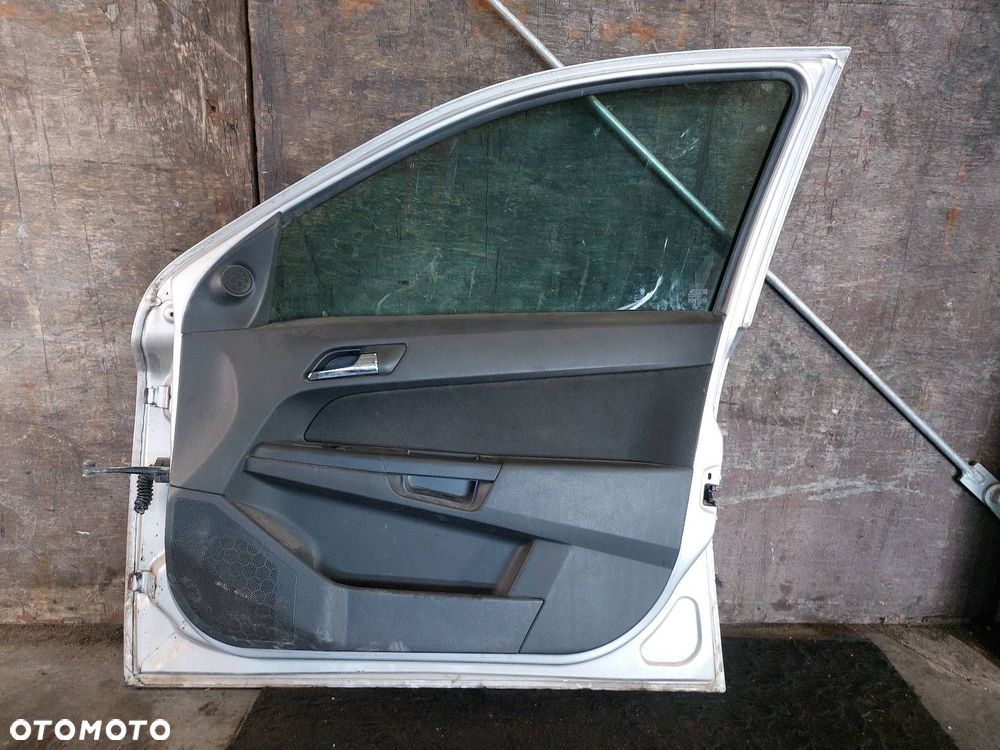 DRZWI KOMPLETNE PRAWY PRZÓD OPEL ASTRA H Z157 - 4