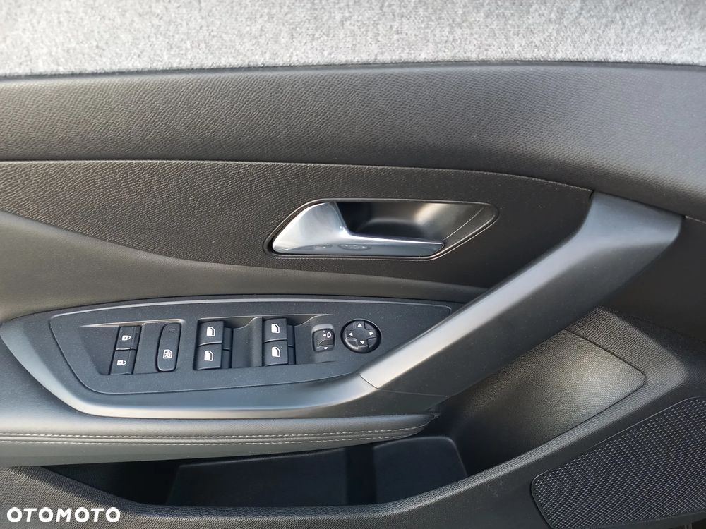 Peugeot 308 BlueHDi 130 Stop & Start Allure Pack - 33