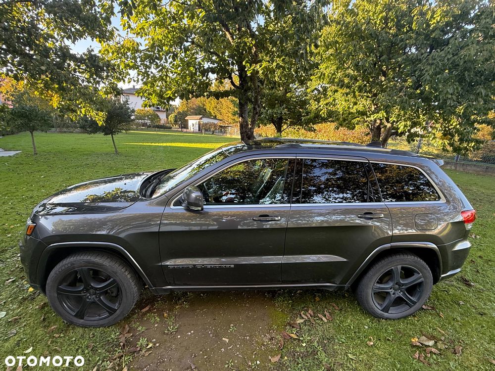 Jeep Grand Cherokee 5.7 V8 Overland - 19