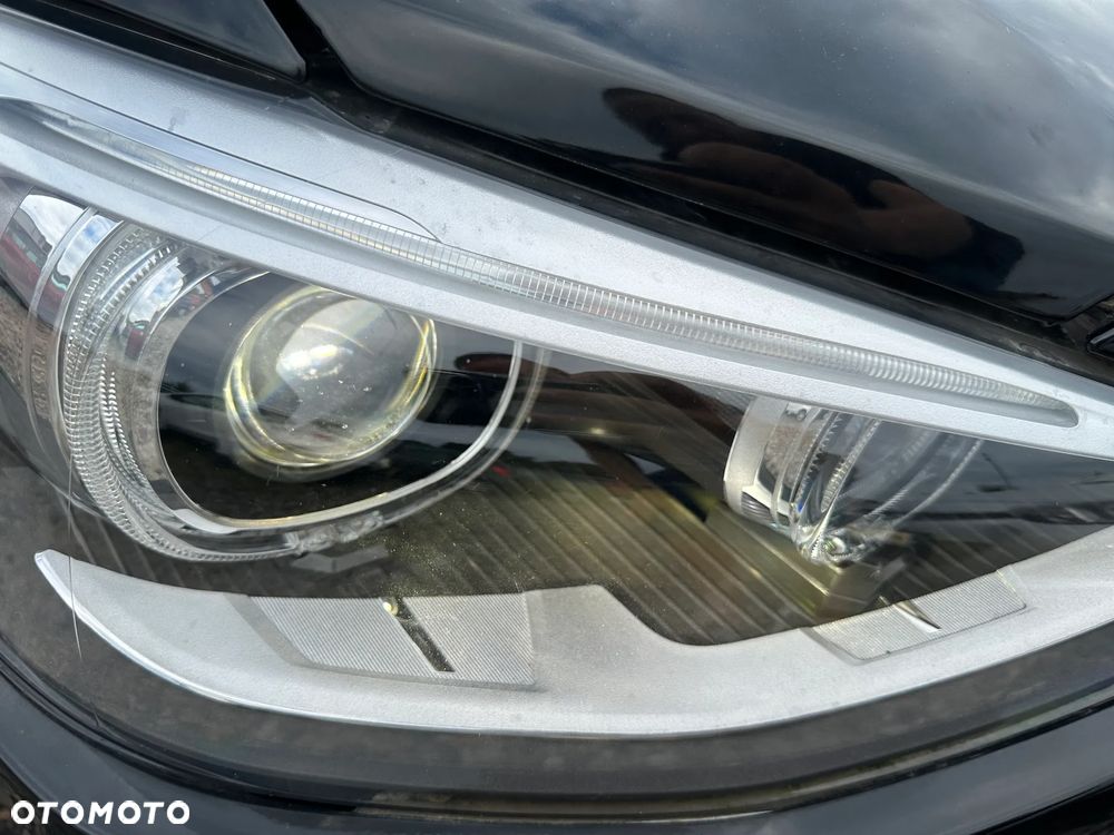 BMW Seria 1 116d DPF - 9