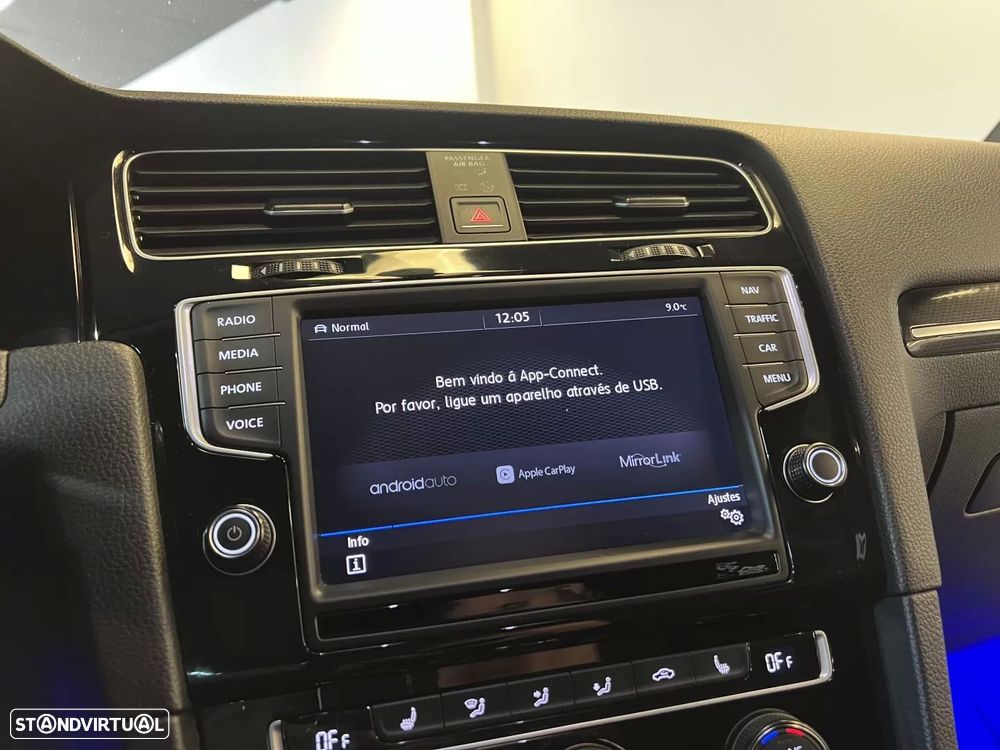 VW Golf 2.0 TSI R DSG - 22