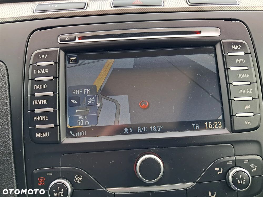 Ford S-Max - 31