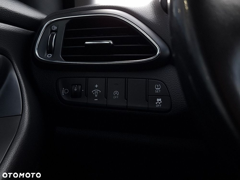 Hyundai i30 1.0 T-GDI Modern - 18