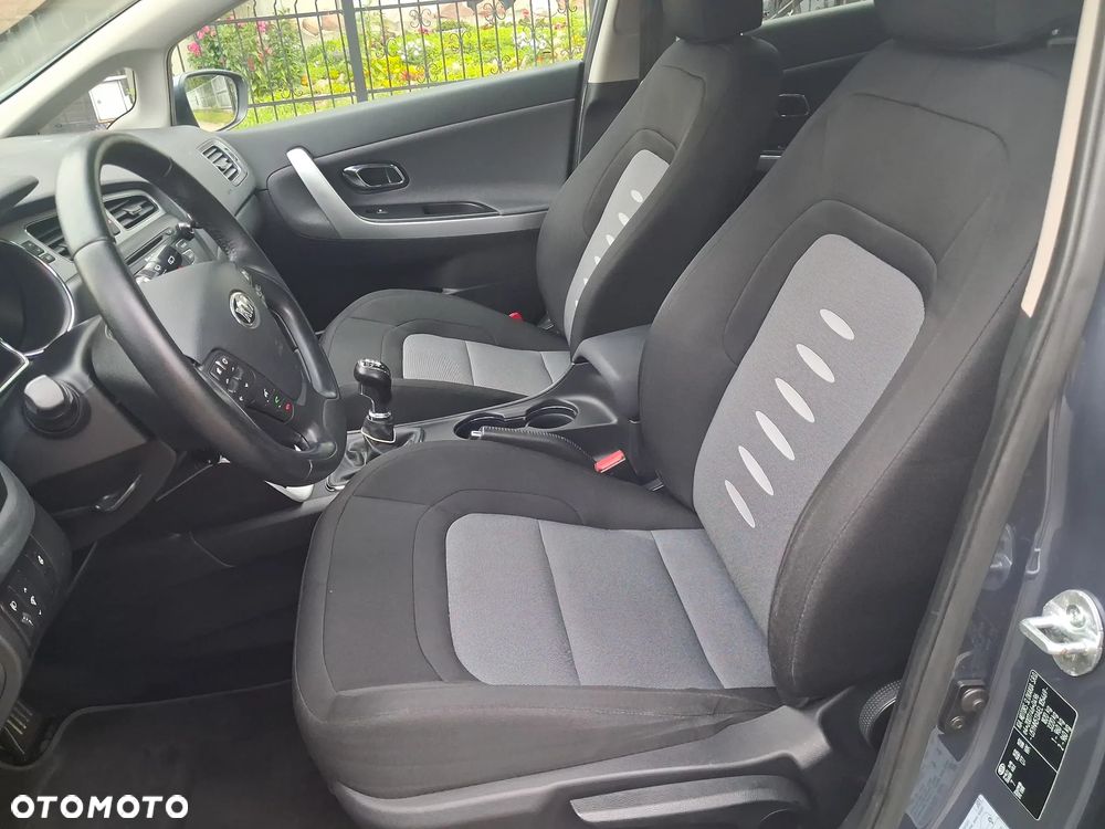 Kia Ceed 1.6 GDI Edition 7 - 18