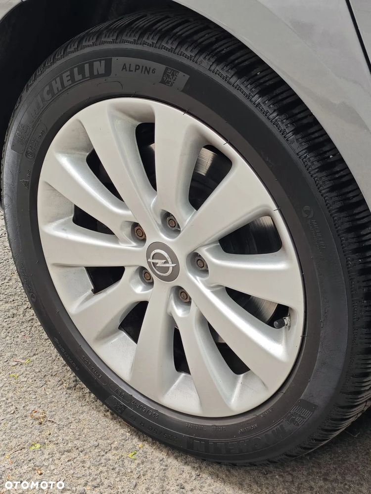 Opel Zafira 2.0 CDTI Plus EcoFLEX S&S - 32