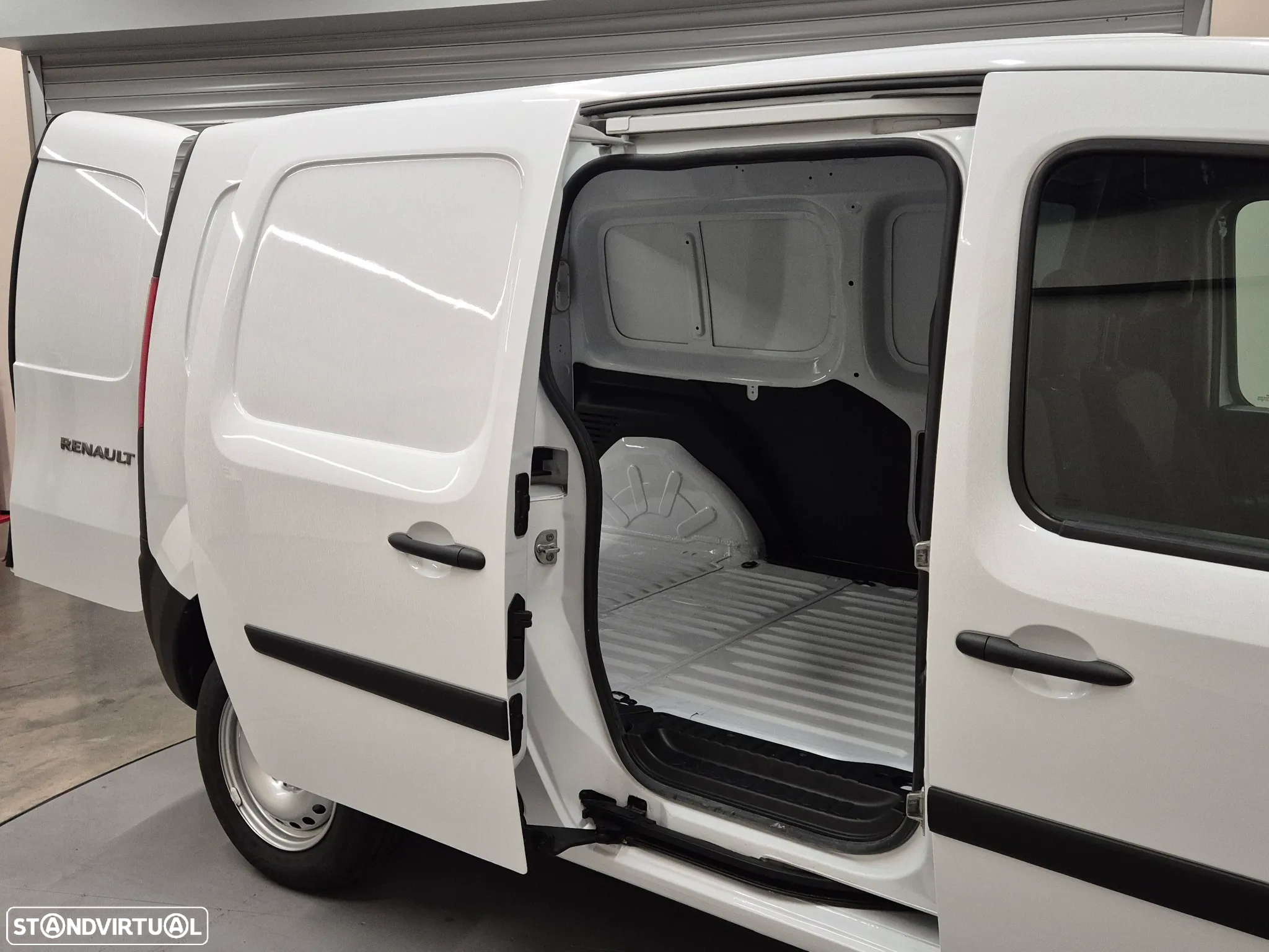 Renault Kangoo MAXI 1.5 DCI 3L (115 Cv - LONGA) - 34