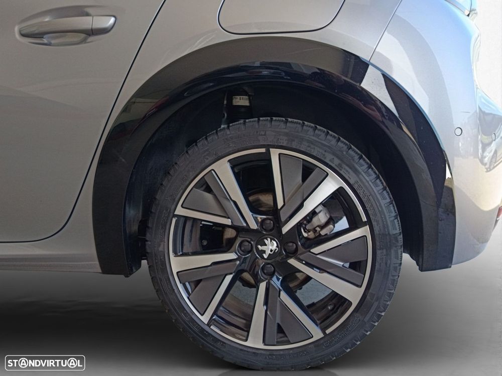 Peugeot 208 PureTech 130 EAT8 GT Pack - 11