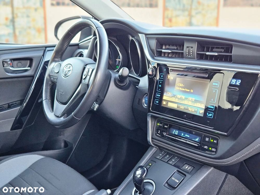 Toyota Auris Hybrid 135 Premium - 8