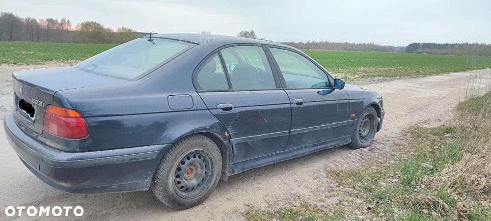 BMW Seria 5 ver-523i - 3