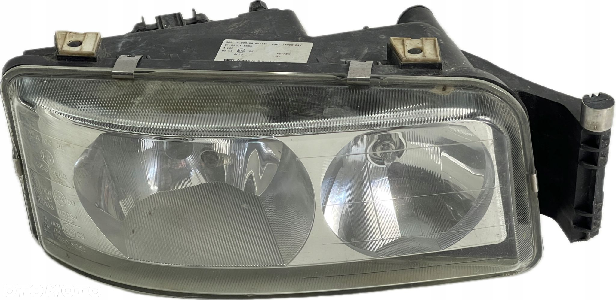 MAN TGS TGX LIONS CITY LAMPA REFLEKTOR PRAWA PRZÓD 81251016595 13.08.13 - 2
