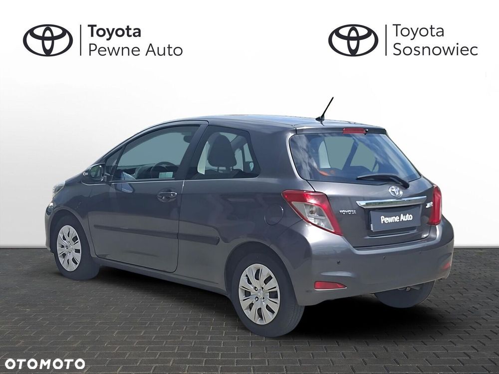 Toyota Yaris - 4