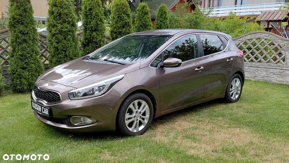 Kia Ceed 1.6 GDI ISG Spirit - 9