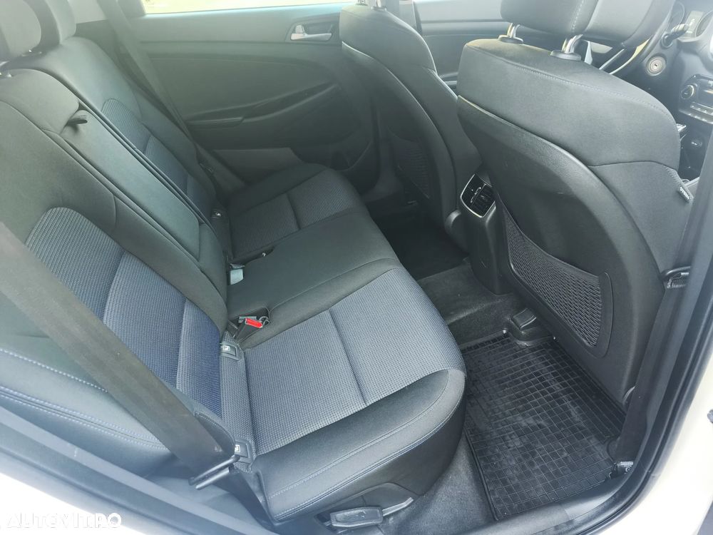 Hyundai Tucson - 12
