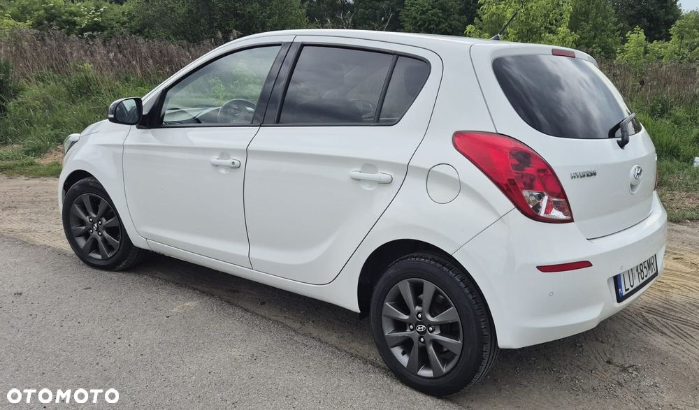 Hyundai i20 1.2 Intro Edition - 4