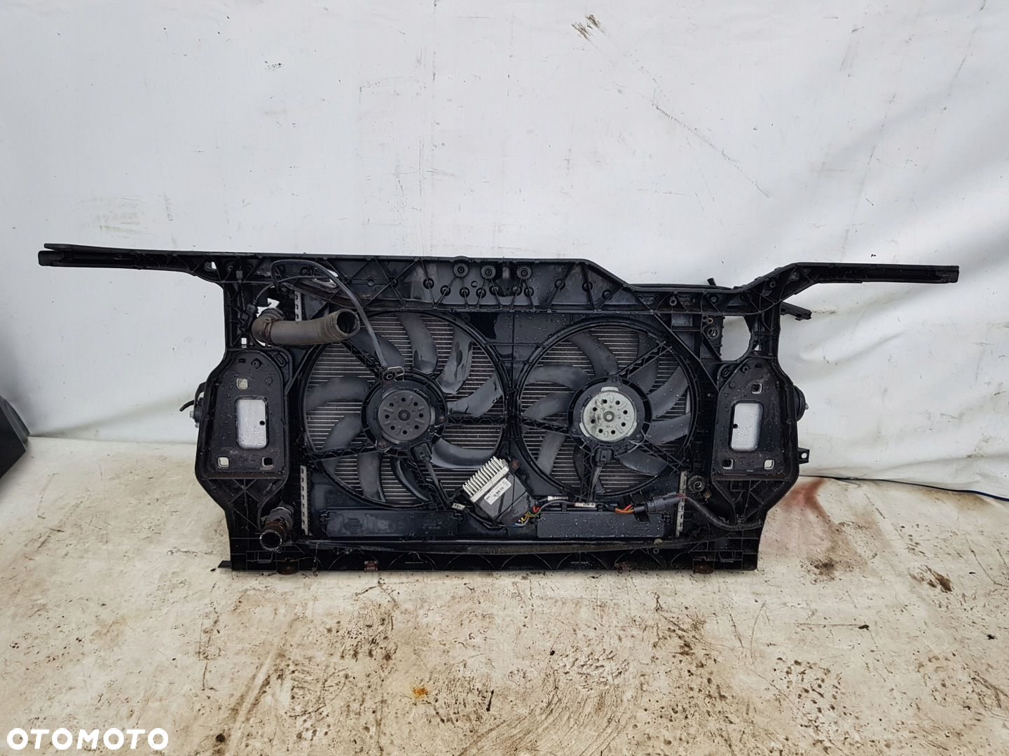 pas przedni Audi A4 B8 2.0 TDI automat - 7