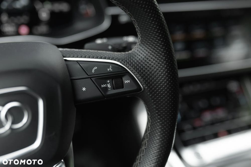 Audi Q8 55 TFSI mHEV Quattro Tiptronic - 22