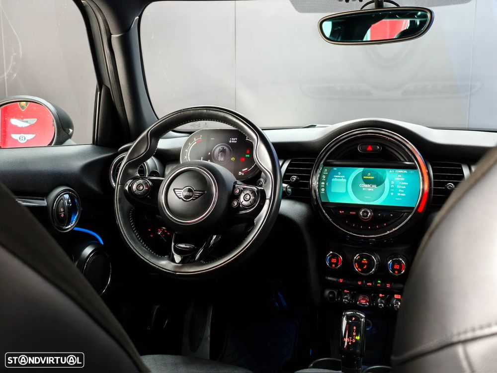 MINI 5 Portas Cooper SD Auto Desportiva - 18