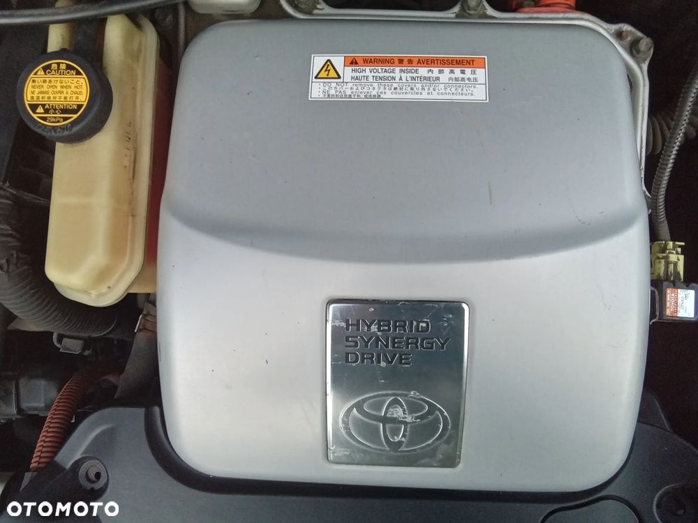 Toyota Prius 1.5 VVT-i Sol - 28