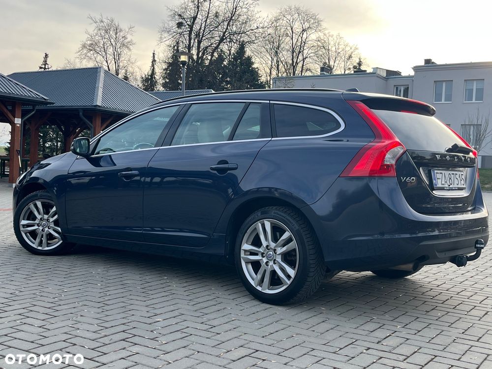 Volvo V60 D3 Momentum - 2