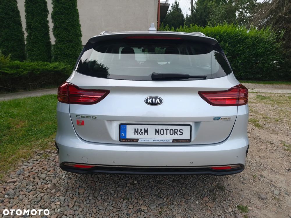 Kia Ceed 1.6 CRDi SCR L Business Line - 10