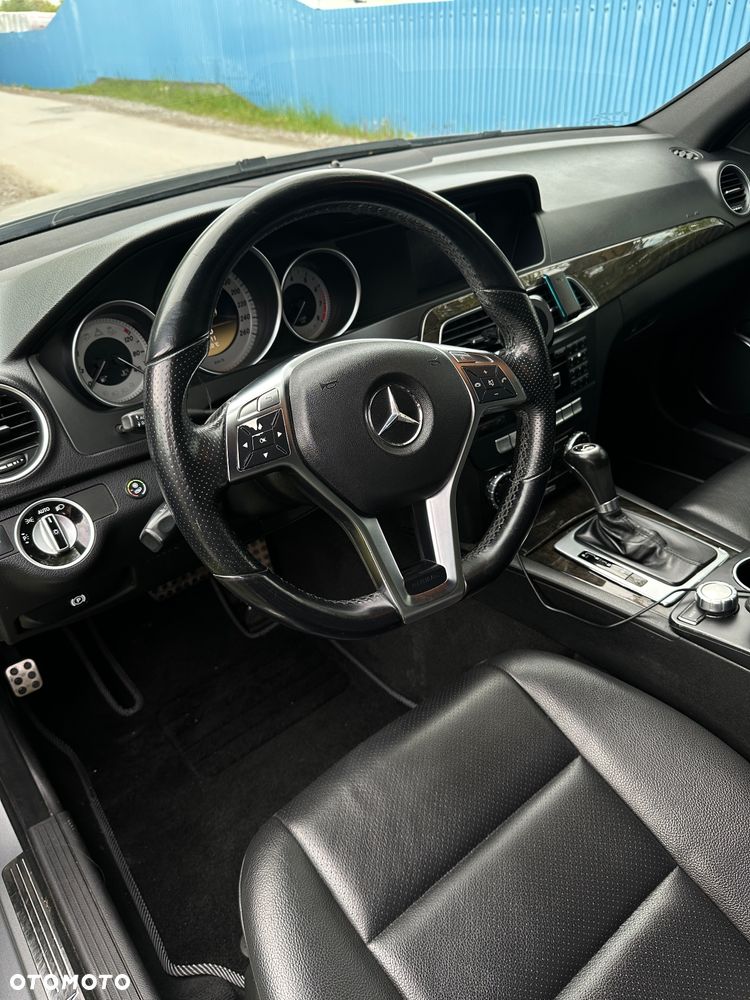 Mercedes-Benz Klasa C 280 Avantgarde 4-Matic - 10