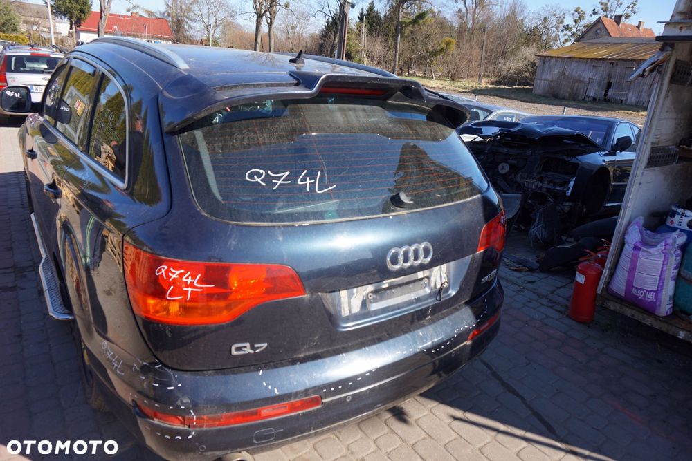 KLAPA BAGAŻNIKA TYLNA Q7 4L LIFT LZ5Q  CZARNY AUDI 2009-2015 - 2
