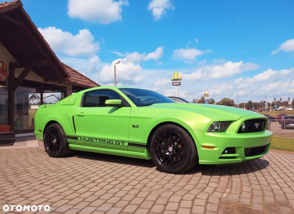 Ford Mustang - 13