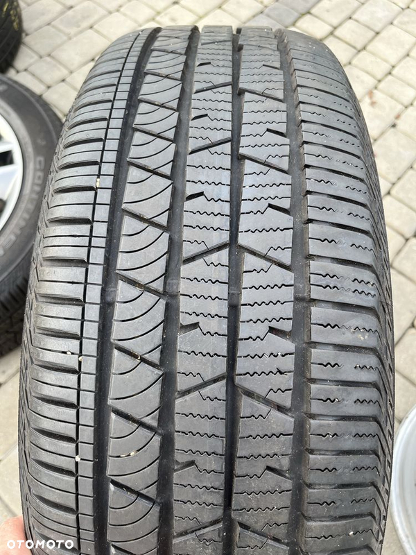 Opony letnie 235/55/19 Continental Cross Contact LX Sport SSR