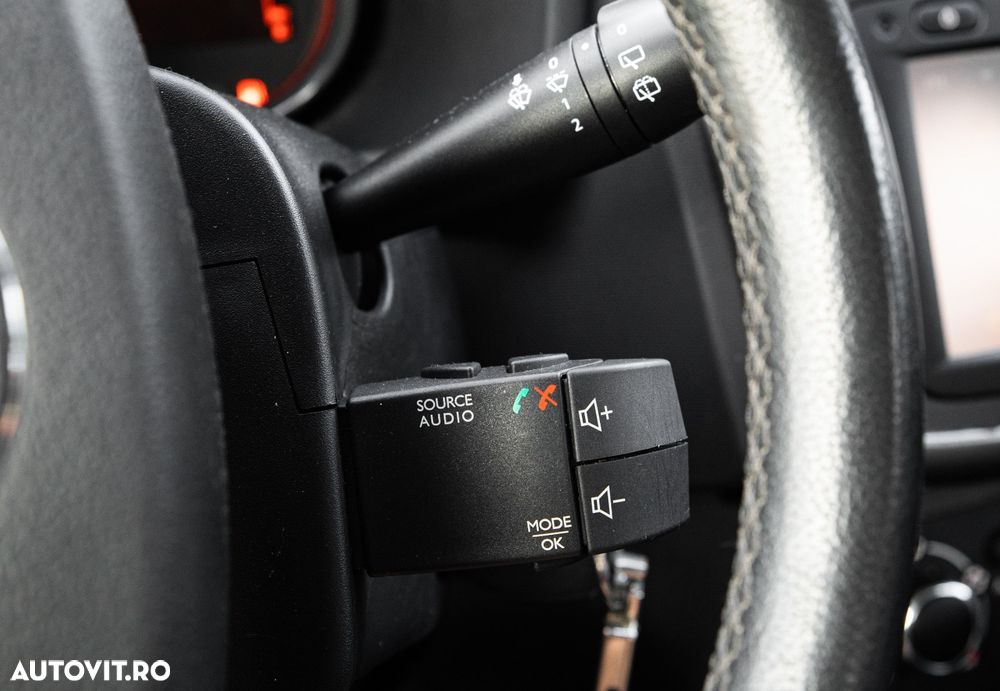 Dacia Sandero Stepway TCe 90 Prestige - 24