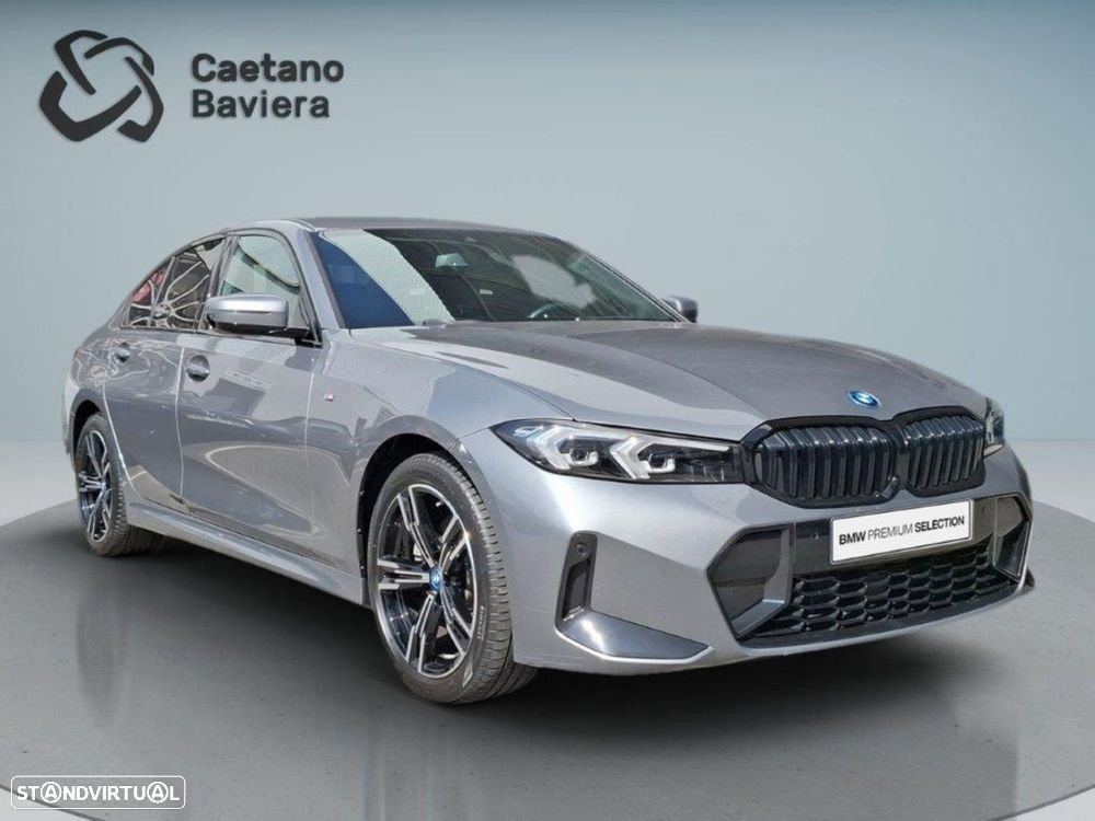 BMW 320 e Pack Desportivo M Auto - 10
